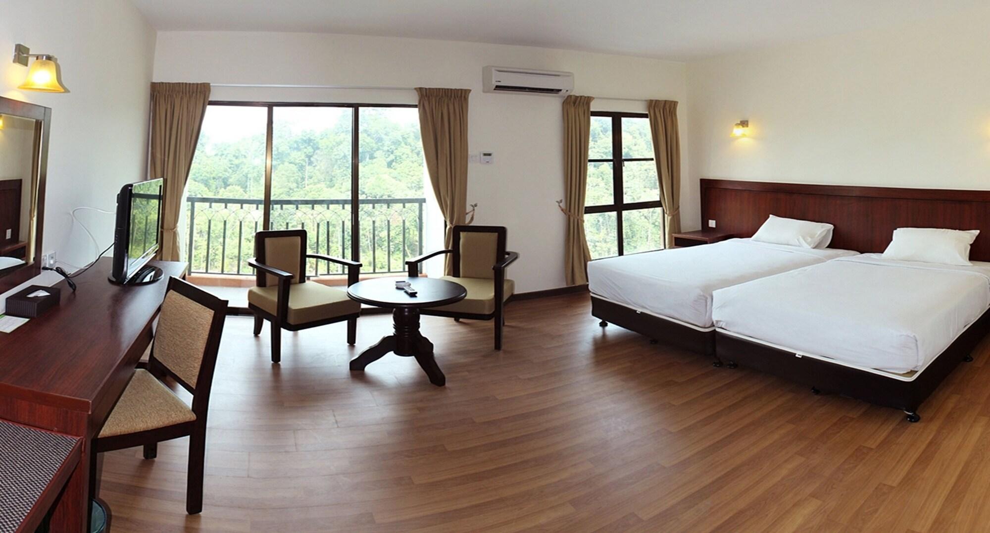 Arabian Bay Resort@ Bukit Gambang Resort City Exterior photo