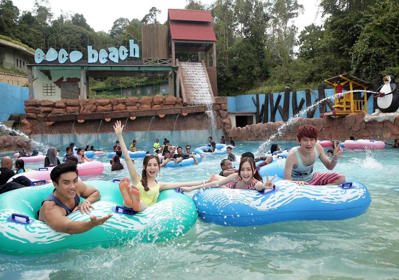 Arabian Bay Resort@ Bukit Gambang Resort City Exterior photo